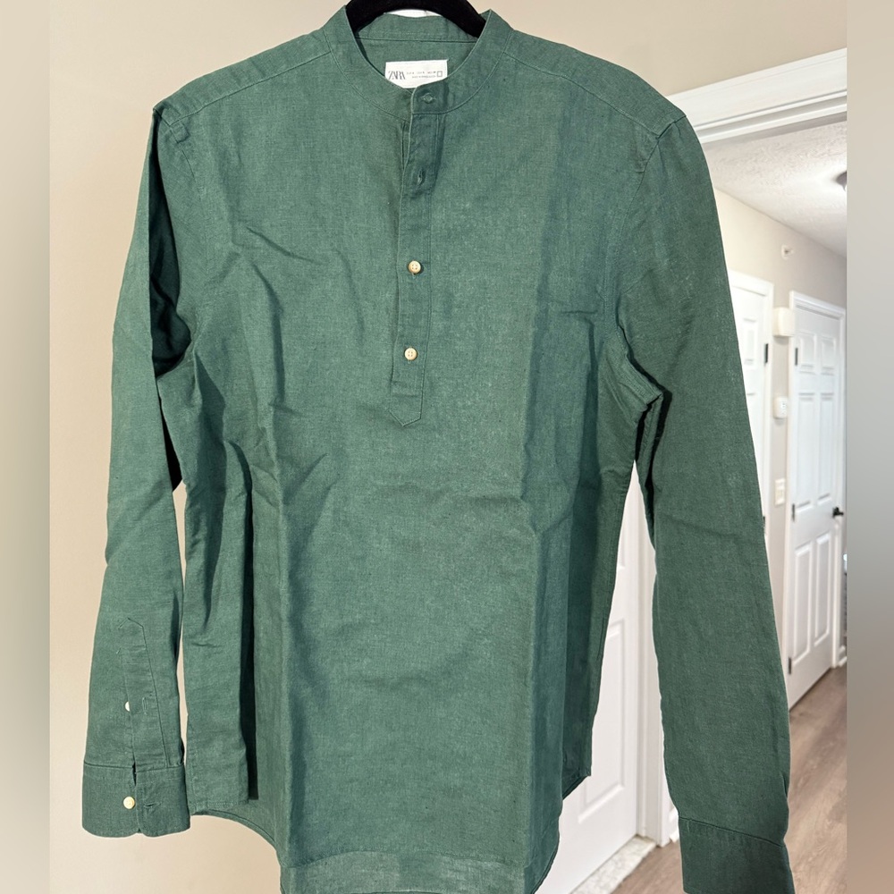 Zara Men's Forest Green Button Down Shirt